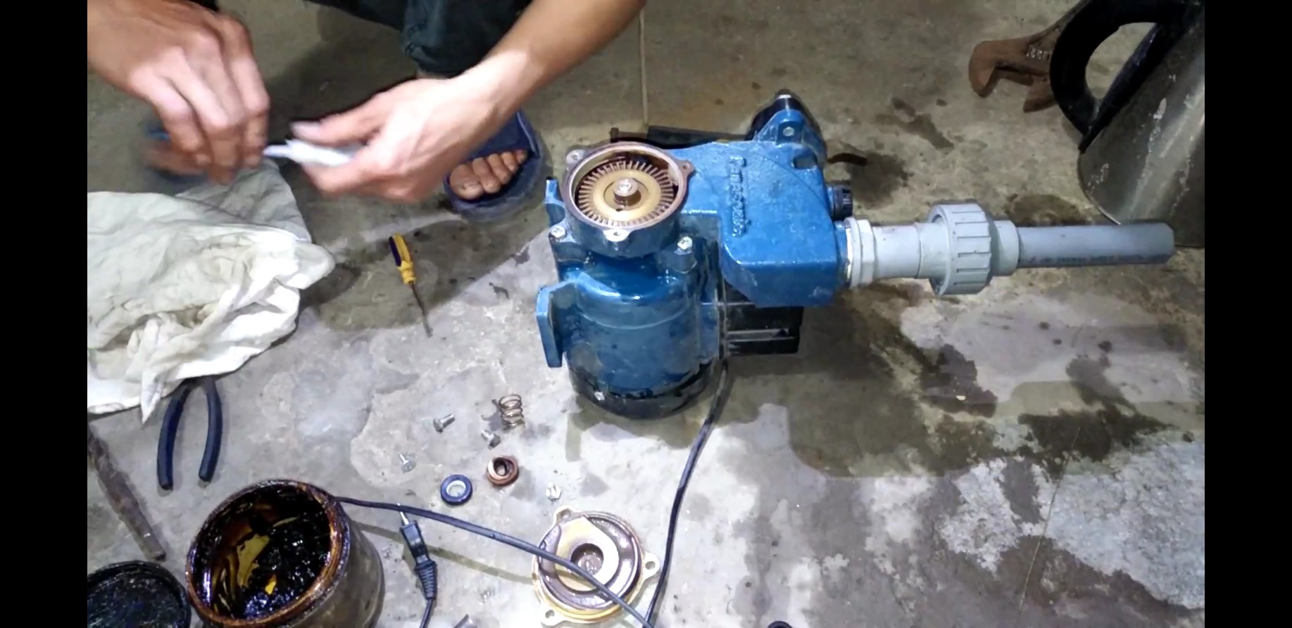 Sửa chữa máy bơm nước đường Tôn Đức Thắng
