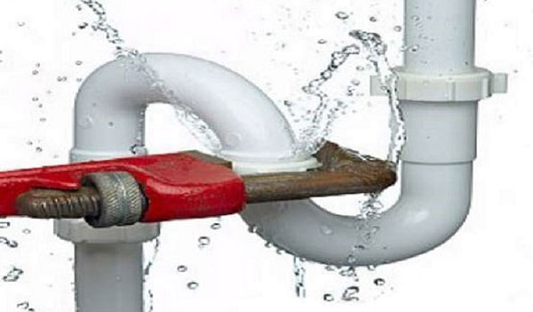 Xử lý ống nước bị khoan thủng như thế nào