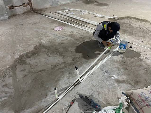 Có nên đi dây điện âm sàn hay không?
