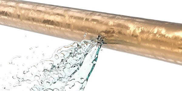 Ống nước bị thủng là do đâu?